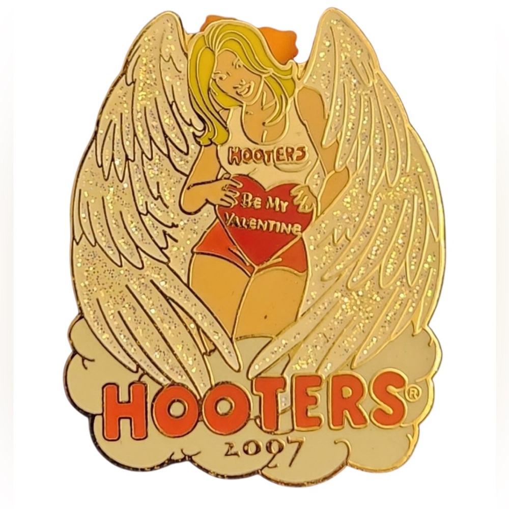 VINTAGE Hooters Girl Collectible Pin Sparkly Be My Valentine 2007